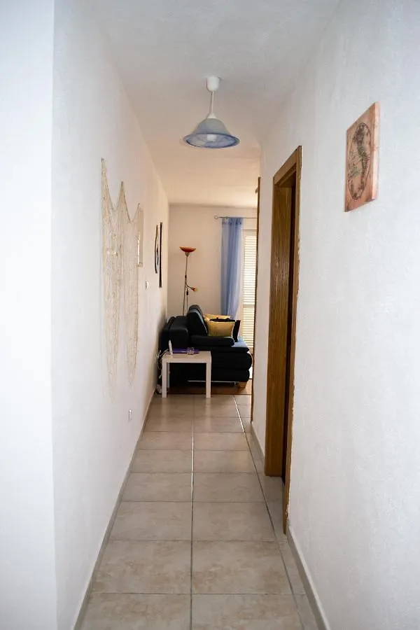 Apartment Seashell Jadranovo 0*,  Croatia